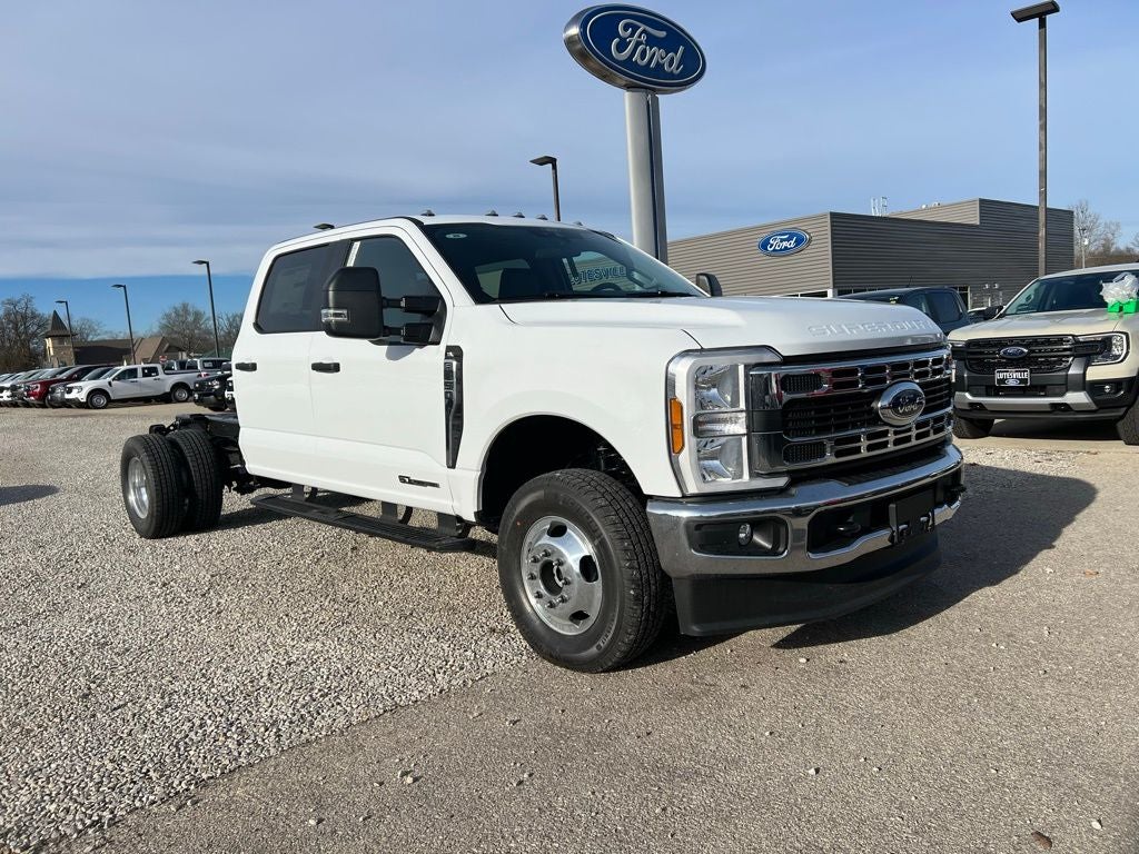2026 Ford F-350 XL DRW in Oxford White — front three-quarter view