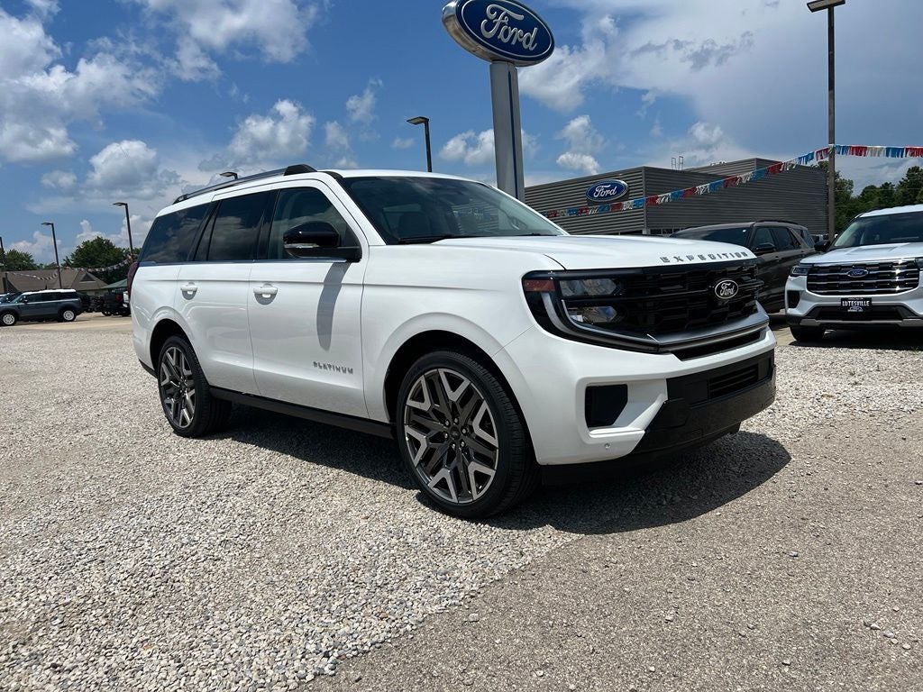 2027 Ford Expedition Platinum in Star White Metallic Tri-Coat — front three-quarter view