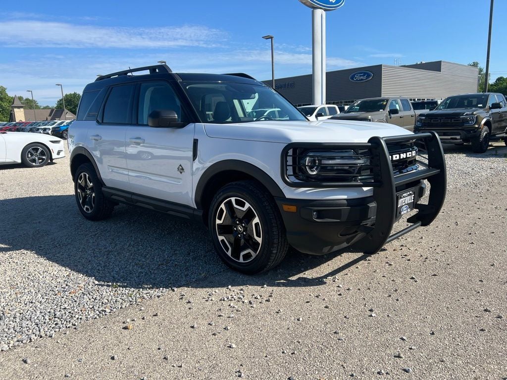 2024 Ford Bronco Sport Outer Banks in Oxford White — front three-quarter view