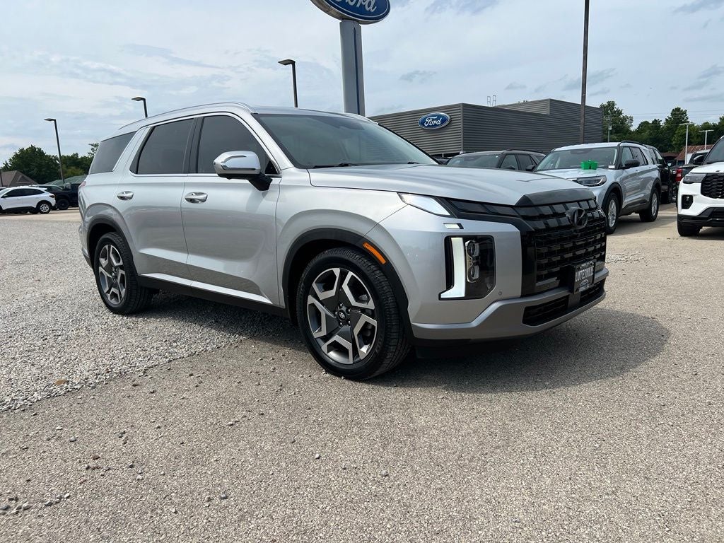 2024 Hyundai Palisade Limited in Typhoon Silver — front three-quarter view